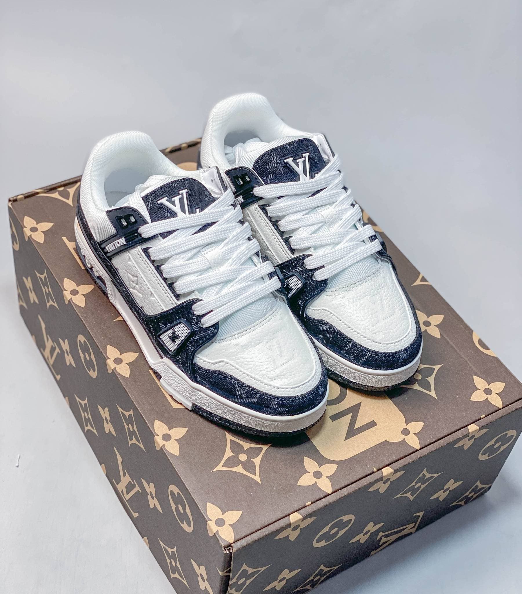 Chaussures de skate en cuir Louis Vuitton Remarque Low 2026 - Baskets streetwear de luxe haut de gamme, unisexes, semelle en caoutchouc antidérapant