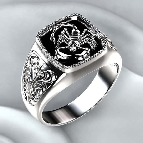 New Creative Scorpio Embossed Goth Punk Men's Ring Retro Scorpion Pattern Anniversary Ring Jewelry Gift
