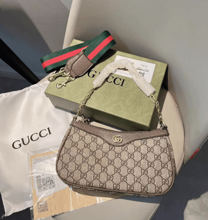 2023 Nouveaux sacs pour femmes, sac à main à bandoulière classique de luxe léger de mode européenne et américaine.