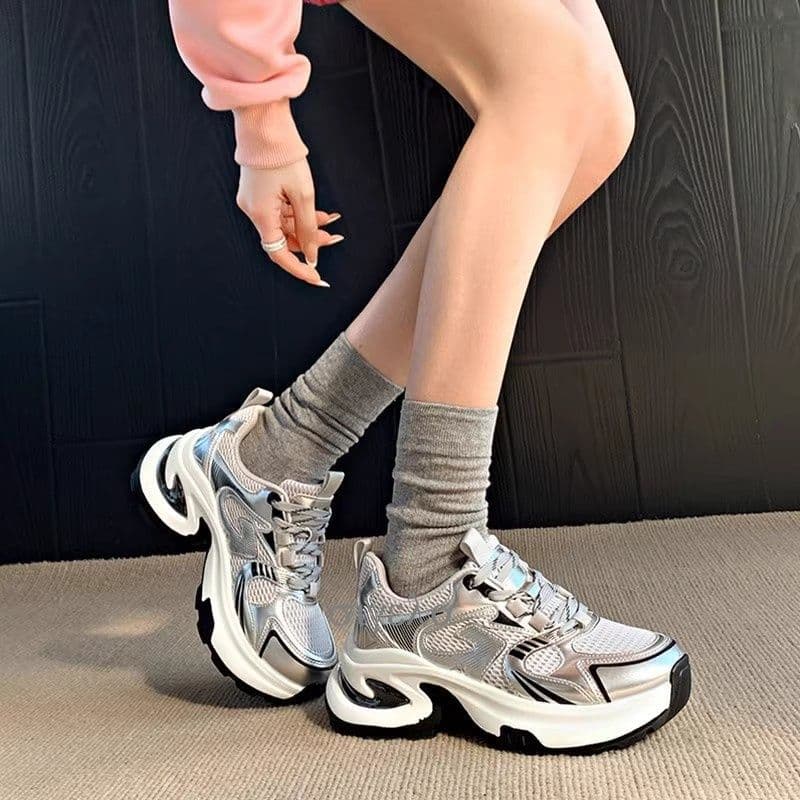 New All Match Small Size Super Hot Red Dad Shoes Women's Height Enhancing Thick Soled Breathable Sports Shoes