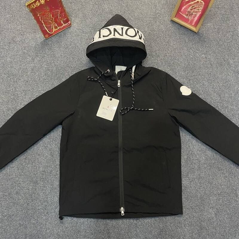 Veste imprimée décontractée à capuche Mengjia pour homme, collection printemps-automne 2026 : un haut tendance et polyvalent.