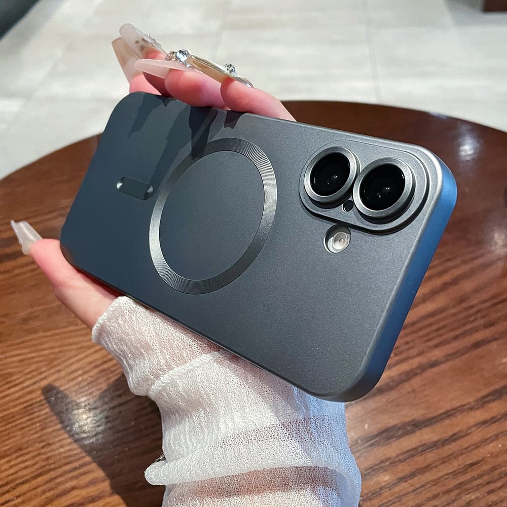 Soft Matte Magnetic Cases Fo Iphone 16E 16 15 14 13 12 11 X XR Po XS Max 8 7 Plus SE Shockpoof Potecto