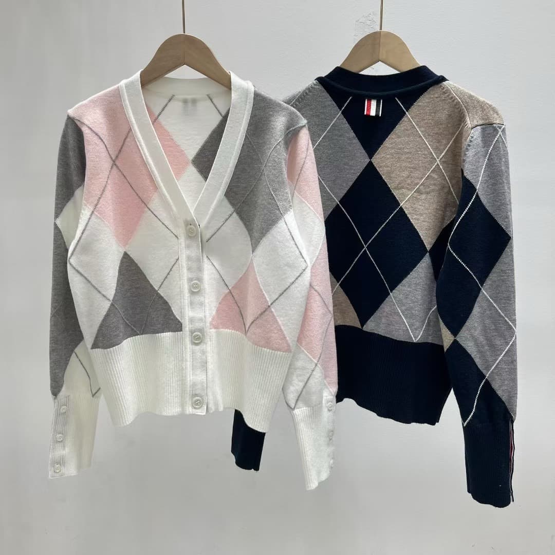 Autumn New College Style TB Quilted Color Block Knitted Sweater Cardigan V-Neck Long Sleeve Slimming Top
