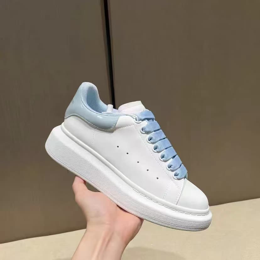 Baskets blanches à queue époxy pour l'été, chaussures de skate unisexes polyvalentes et non jaunissantes, avec graffiti 3D