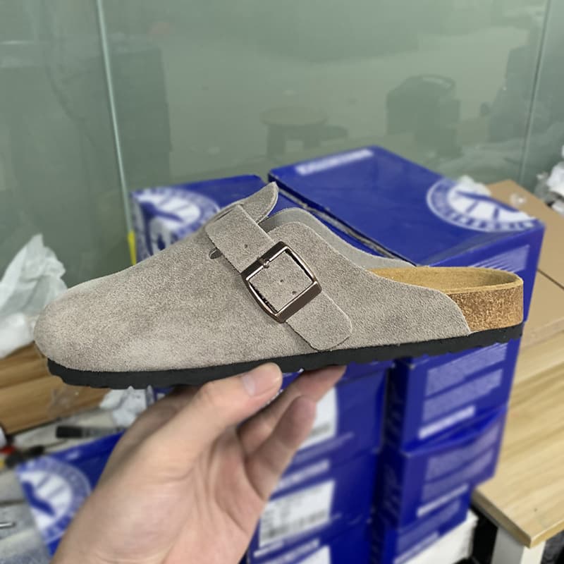 Pantoufles en cuir de vachette pour hommes et femmes, chaussures confortables en liège, semelle plate, bout décontracté