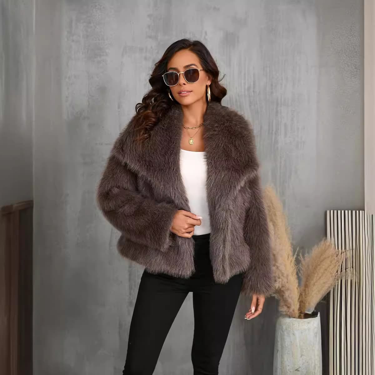 Women's Clothing coat large lapel artificial fur new fashion fluffy plush short stylish sweet spicy women's coat