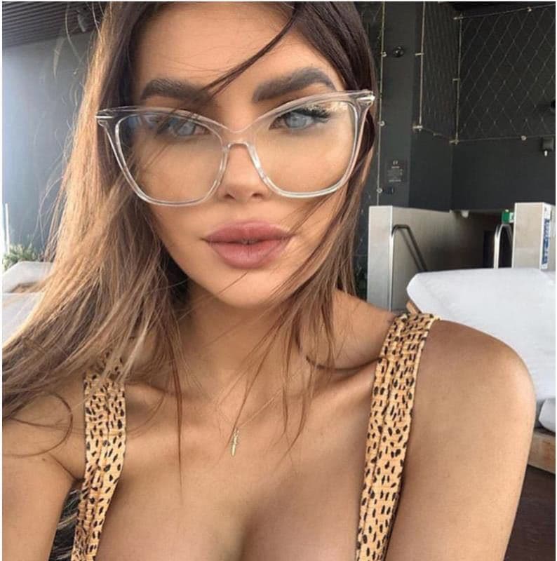 New European and American Cat Eye Large Frame Female Eyeglass Frame Popular on The Internet Same Style Spicy Girl Personalized Glasses