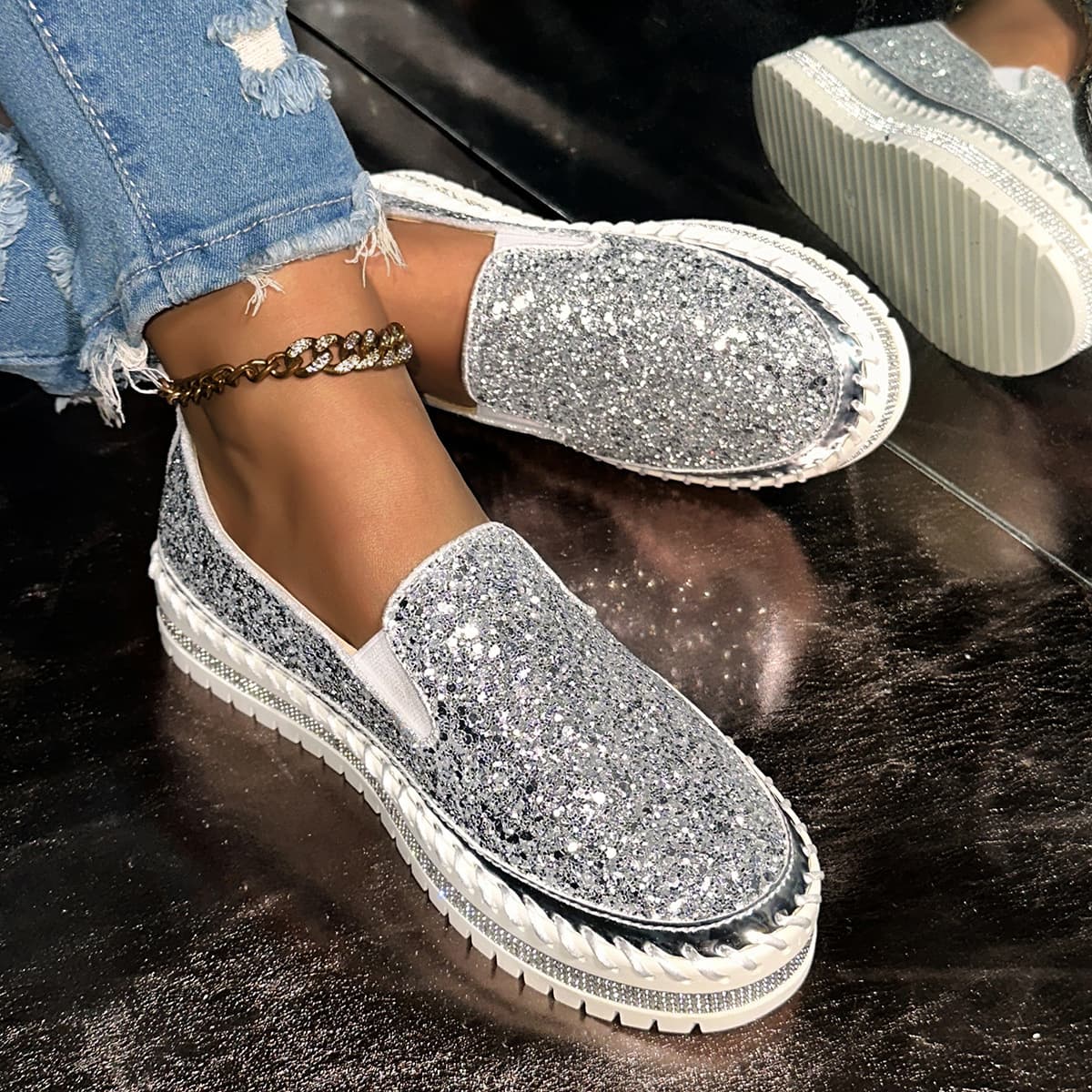 Women's Sparkly Slip-On Loafers With Rhinestone Glitter Detail Comfortable Platform Casual Flats For Everyday Wear Casual Flat Shoes