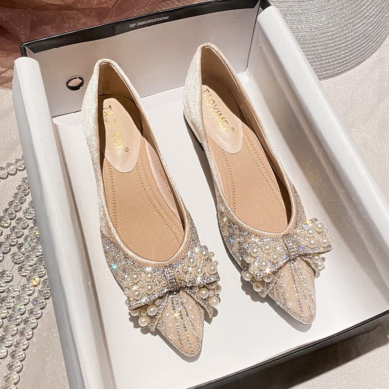 Pointed toe shoes for womennew thick heel shallow mouth diamond pearl bow temperament women's shoes four seasons soft sole comfortable