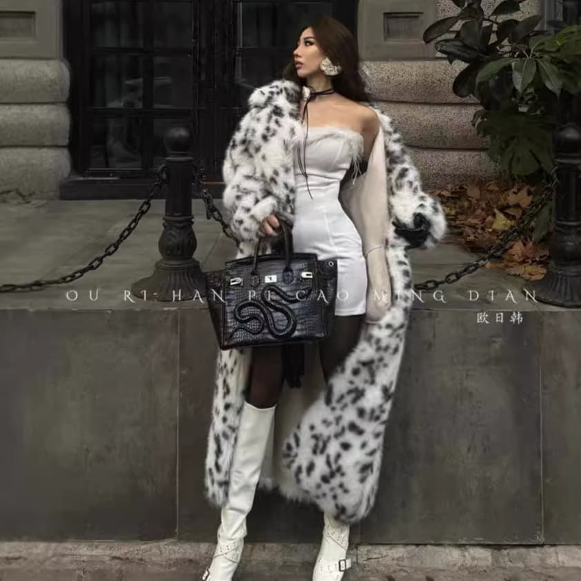 ​​Women's Faux Lynx Print Fur Coat - Long Plush Winter Jacket With Notched Lapel (Black/White Dots, Cream/Brown Tips)​​
