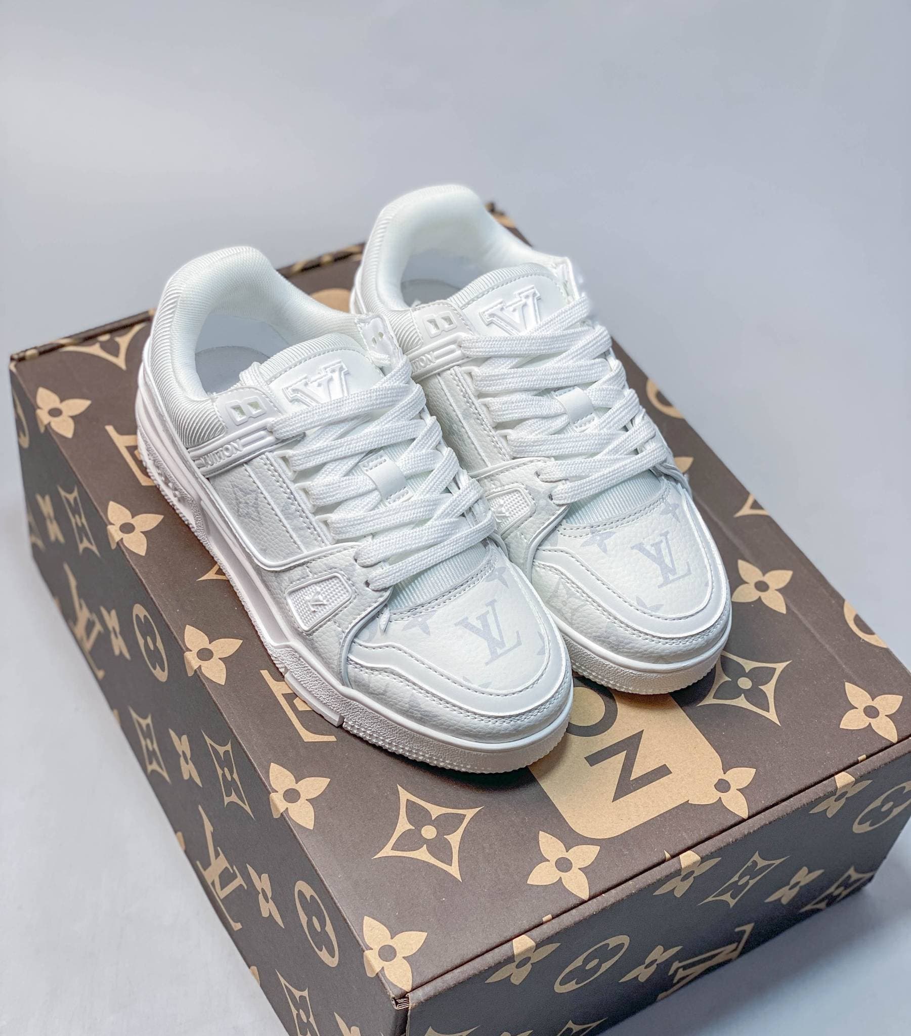 Chaussures de skate en cuir Louis Vuitton Remarque Low 2026 - Baskets streetwear de luxe haut de gamme, unisexes, semelle en caoutchouc antidérapant