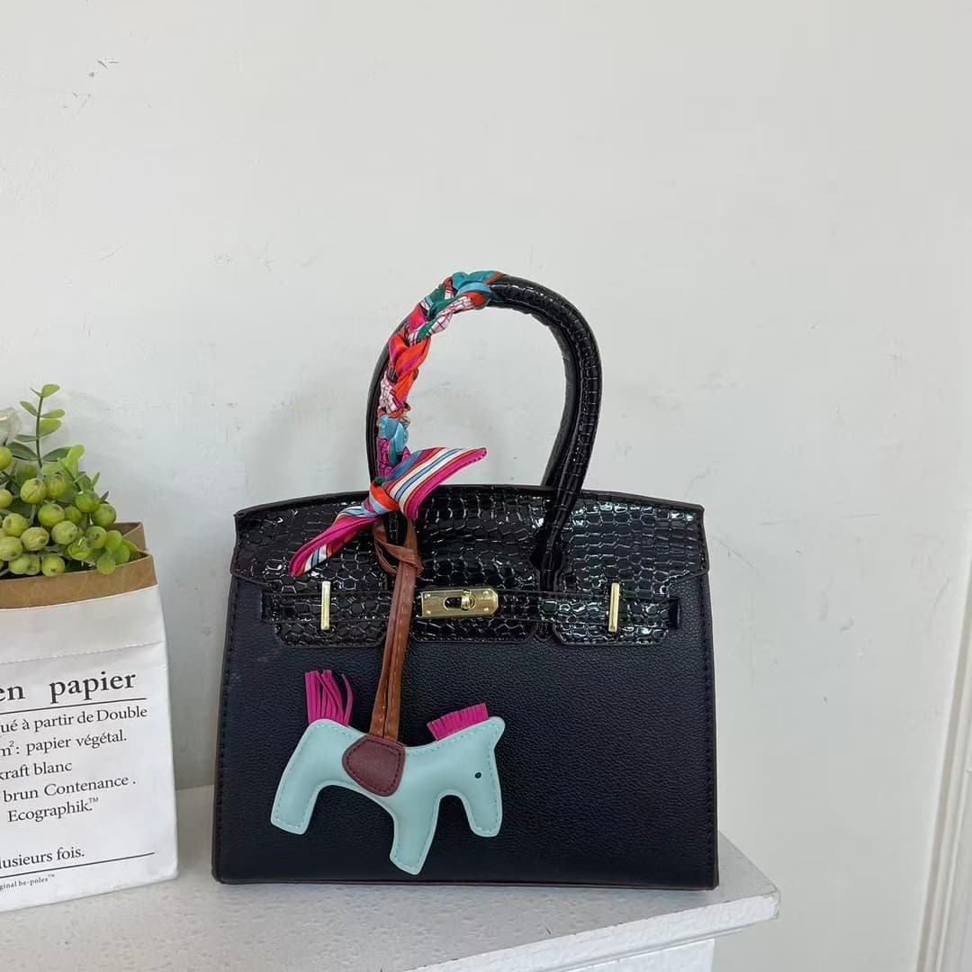 Sac à main classique et polyvalent pour femme - Élégant et tendance, spacieux, avec poignée supérieure, bandoulière et porté épaule, idéal p