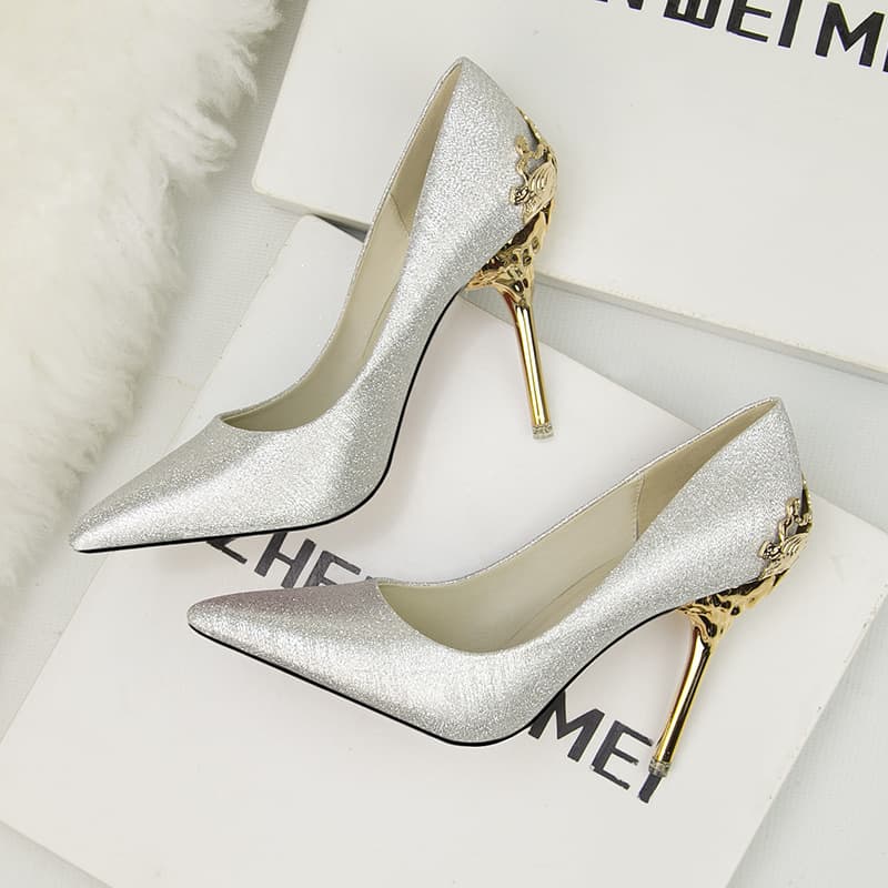 Women's Pointed Single Wedding Shoes Red Suede Stiletto Heels Hollow-Out Metal Detail Bridal Footwear
