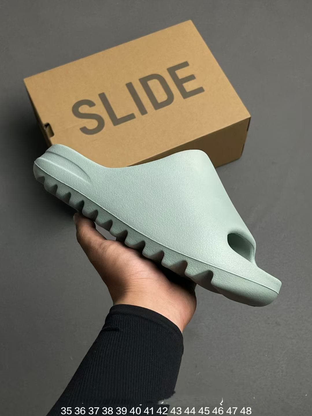 Chaussons Yeezzyy Slide Granite confortables et polyvalents en EVA pour hommes et femmes