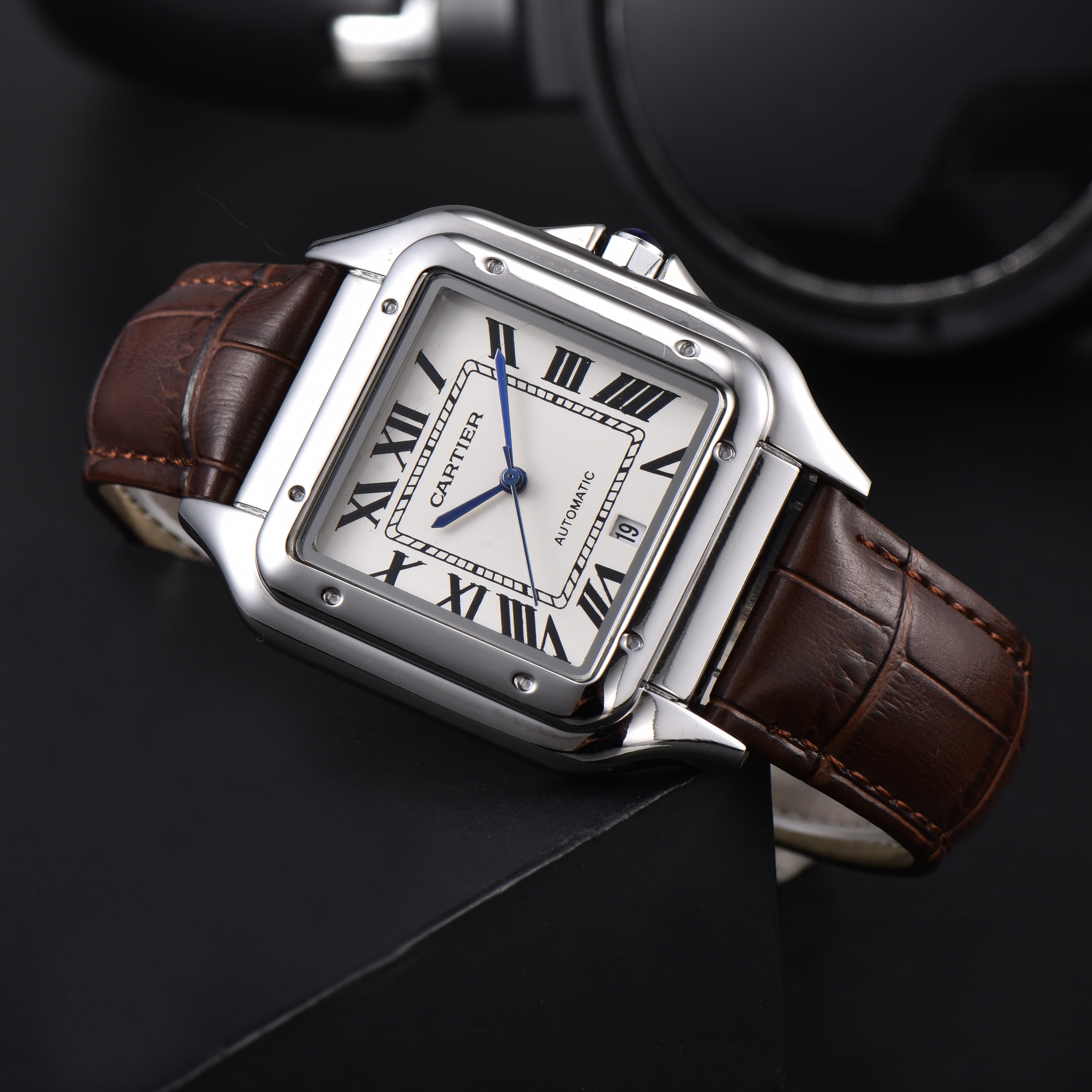 Montre homme à mouvement quartz, design carré classique, tendance incontournable