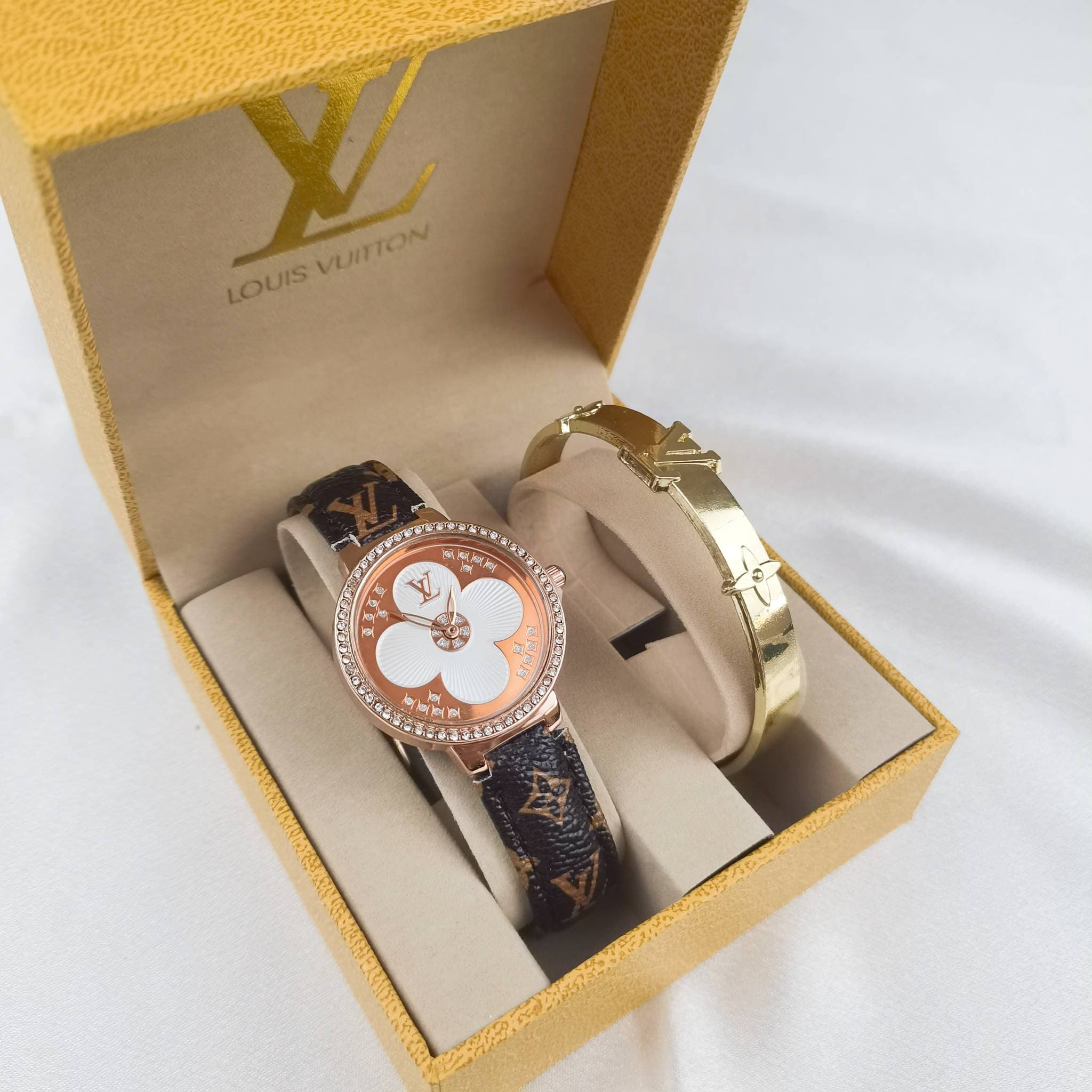 (Ensemble de 2 pièces) Style B Nouveau cadran design Mix and Match Style Bracelet Convient pour Style universitaire, Affaires, Fête, Cadeau Femmes
