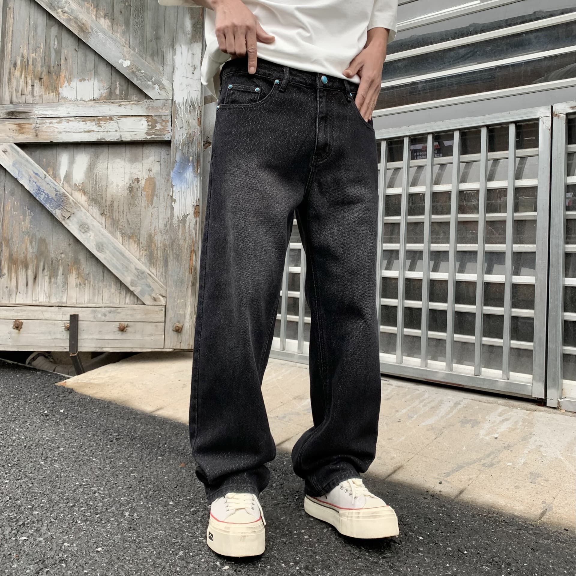 Streetwear Essential Straight Leg Jeans For Men – Vintage Washed Relaxed Fit Denim Pants (Black/Blue, S-3xl)