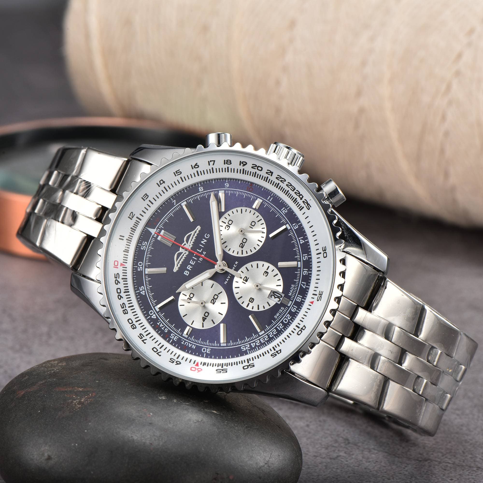 Chronographe d'aviation montre mécanique hommes cadran panda généreux mode modèles d'affaires classiques
