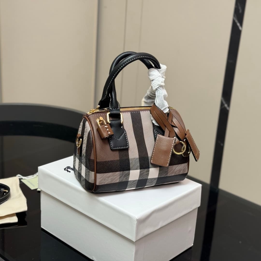 Nouvelle mode classique, haute qualité, polyvalente, le cadeau idéal pour les fêtes.