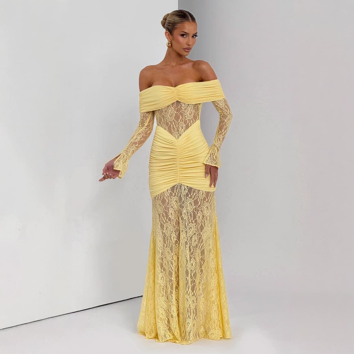 Women's Spring/Summer Sexy Elegant Strapless Bodycon Dress Semi Sheer Long Sleeved Lace Maxi Skirt