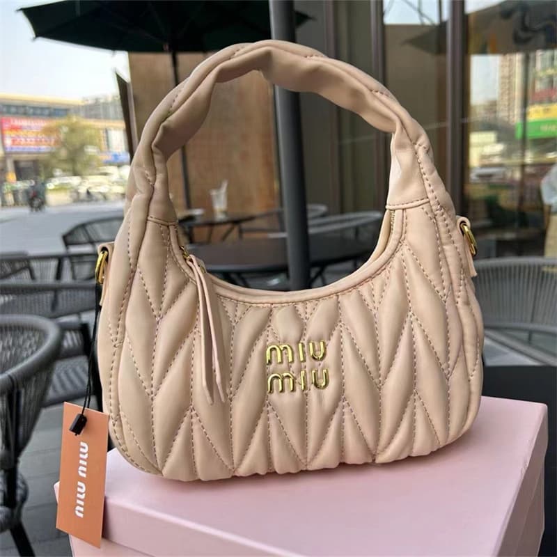 Sac nuage plié à la mode Lingge fil brodé boulette sac à main simple épaule sac à bandoulière
