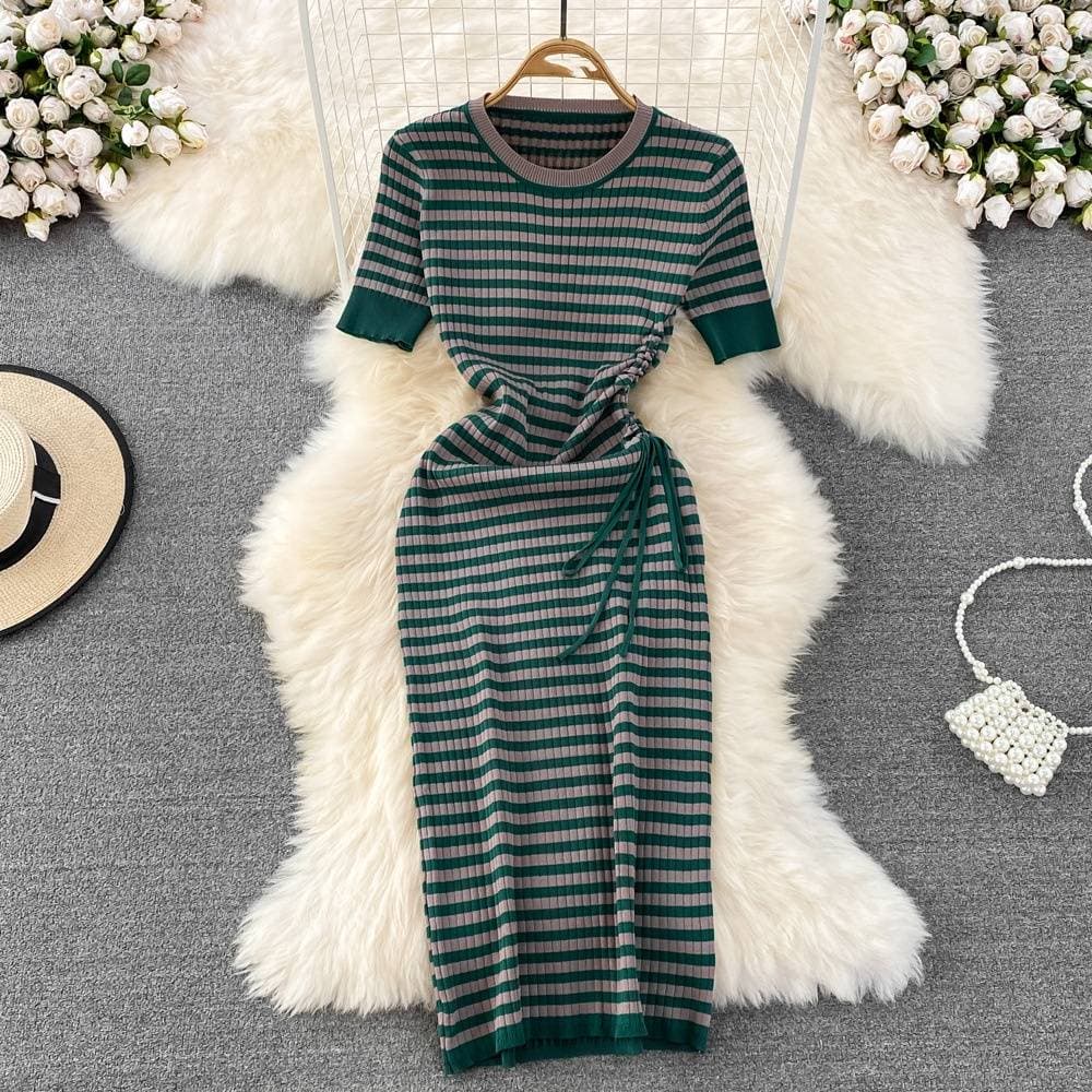 Women's Clothing Light and mature sister style round neck, slim pleated striped dress