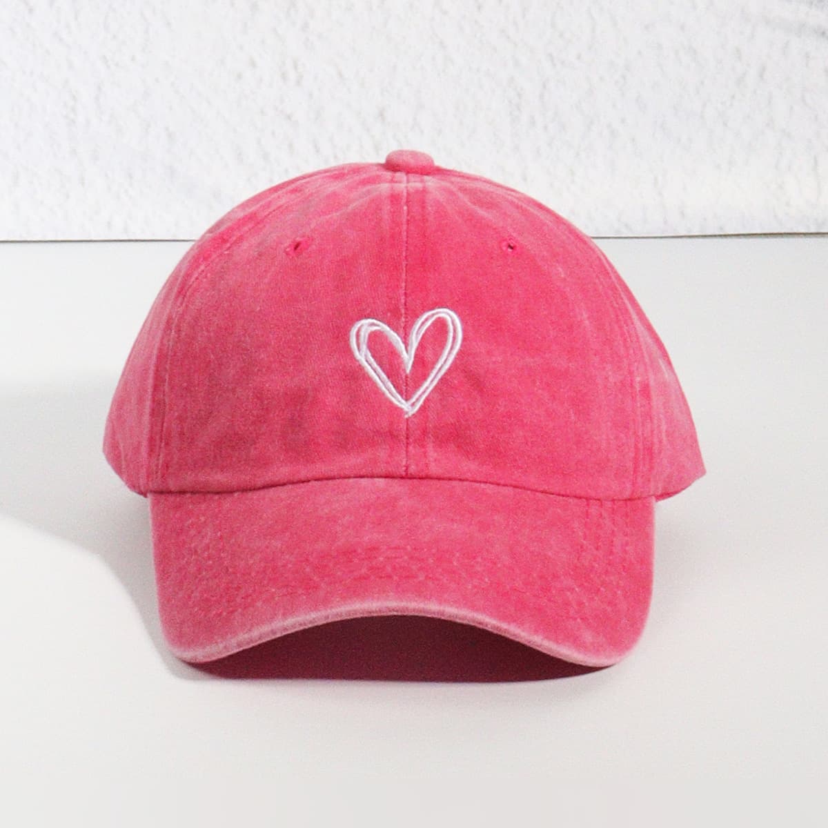 Unisex Soft top high quality breathable shade heart overlapping embroidered baseball cap with Instagram trend