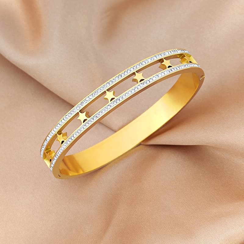 Women's Bracelets Metal Hollow Double Row Five Pointed Star Diamond Titanium Steel Bracelet Female Stainless Steel Star Bracelet Bracelet