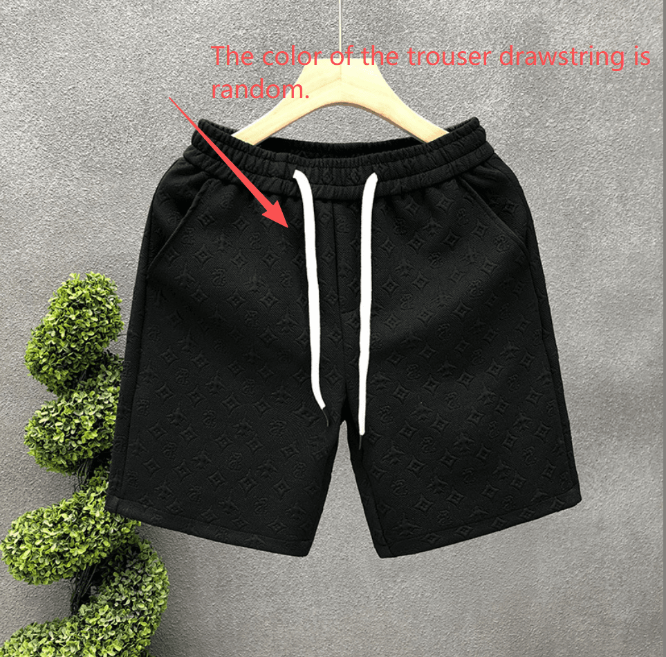 Short homme blanc jacquard léger et luxueux, collection été 2026, coupe oversize, style streetwear moderne, taille basse, cordon de serrage