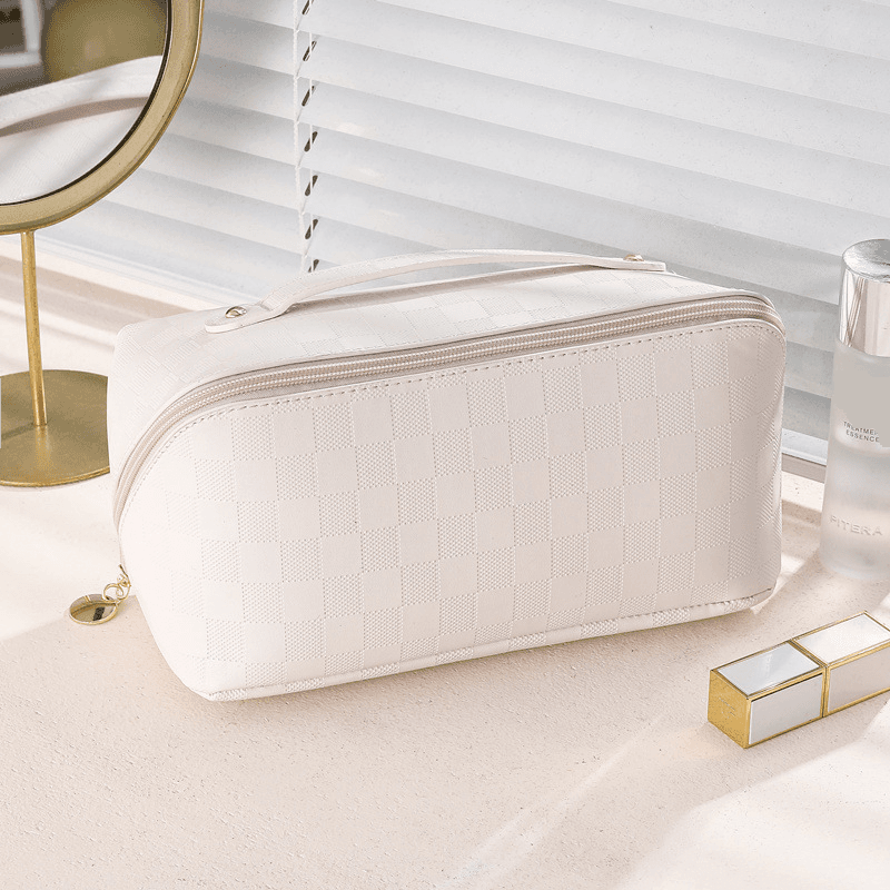 Women's Bags Checkerboard Pillow Cosmetic Bag Storage Bag Portable Large Capacity Travel Cosmetic Storage Box High Value Cosmetic Bag