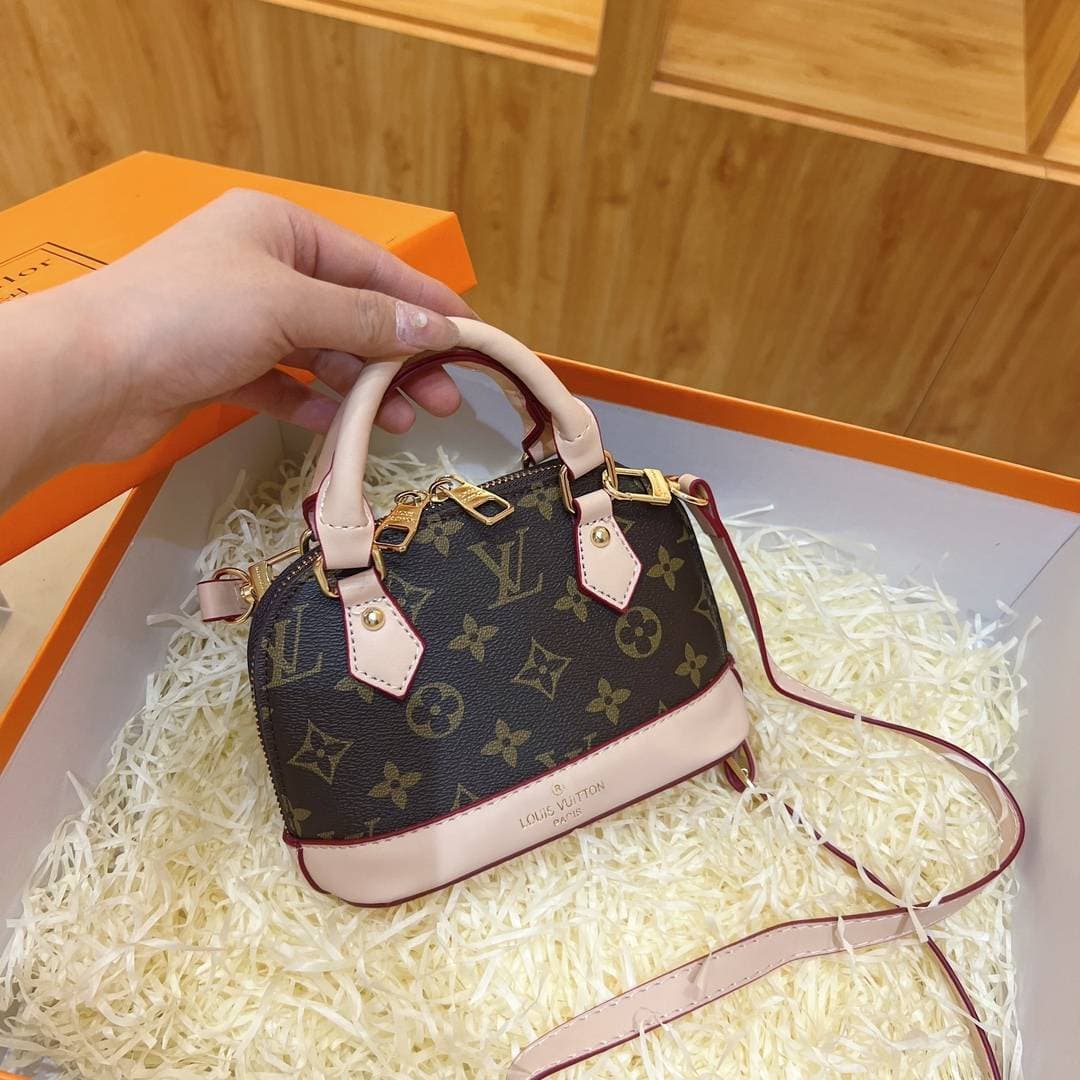 2024 Designer Nouvelle Tendance De La Mode Style Unique Léger Luxe Cent Sac À Bandoulière De Haute Qualité