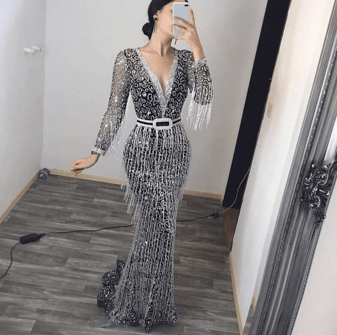 Women's Clothing Women's New Long Skirt Popular Long Sleeved Sequin Tassel Dress