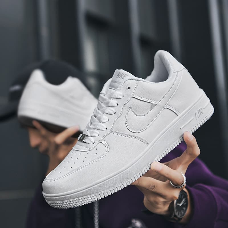 Chaussures pour hommes tendance chaussures de sport décontractées polyvalentes chaussures basses à semelle plate blanches pures pour femmes