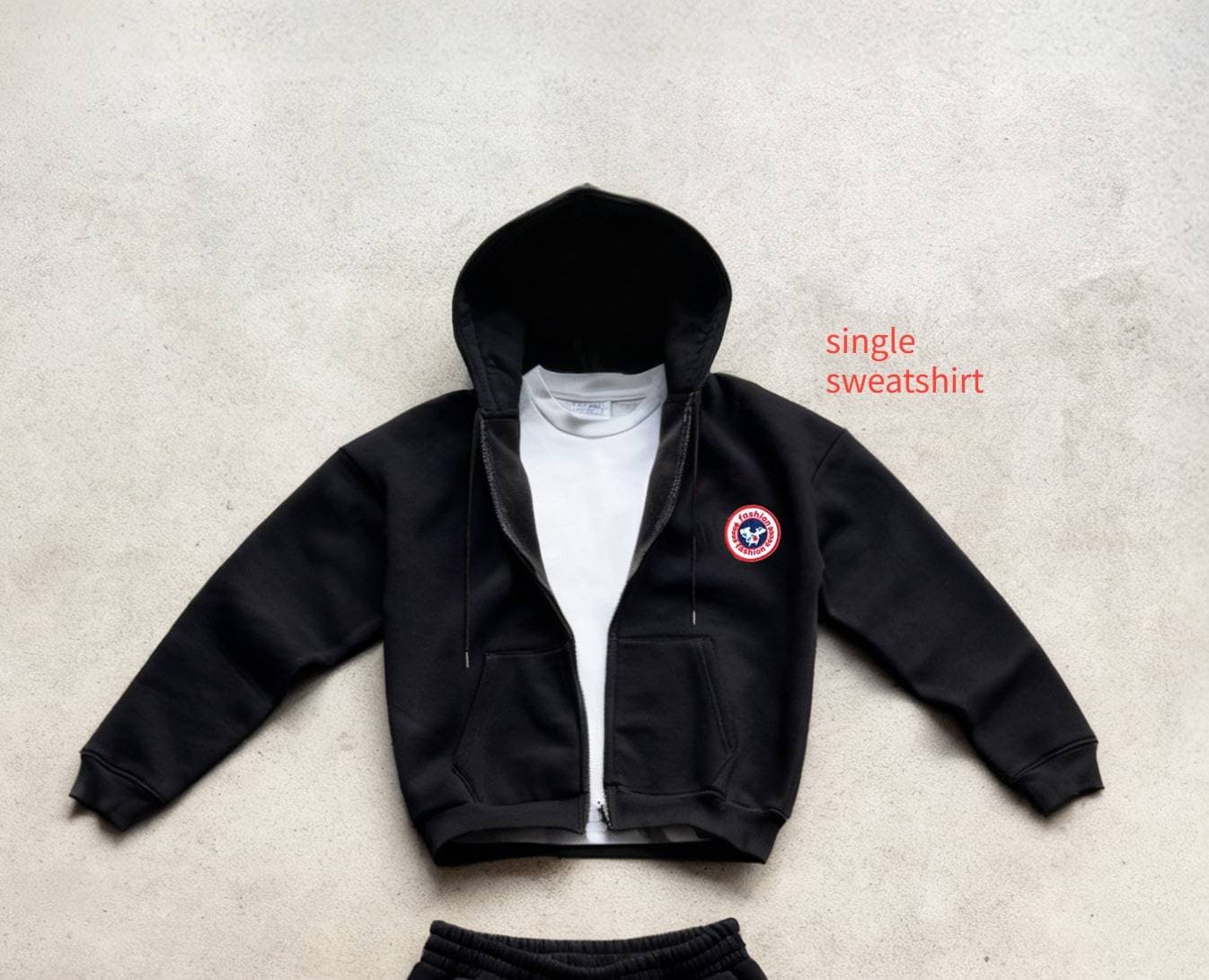 Sweat à capuche 2026 avec motif imprimé et cordon de serrage, style carte du monde, ensemble tendance 2026.