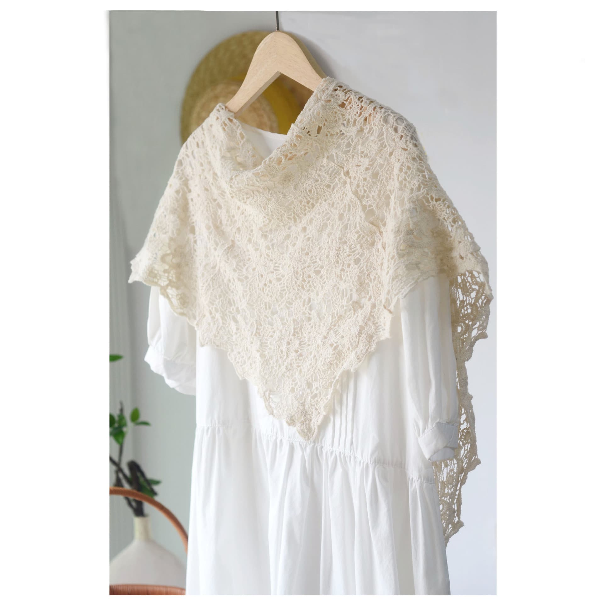All-cotton Handmade Crochet Triangle Scarf, Versatile For Spring Summer, Women's Solid Color Hollow-out Air-conditioned