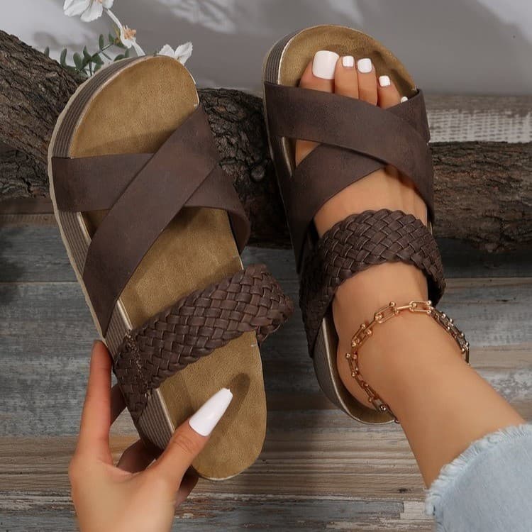 Large Size Women's Shoes Fashionable Beach Thick-soled Women's Slippers Casual Wedge Heels Women's Shoes Trend