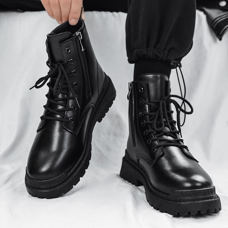 Fashionable British Style Motorcycle Boots for Men