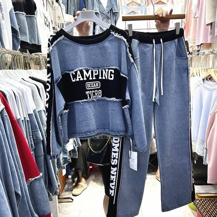 ​​"Denim Patchwork Sweatshirt & Wide Leg Trousers Set – Loose Fit Streetwear Outfit"​​