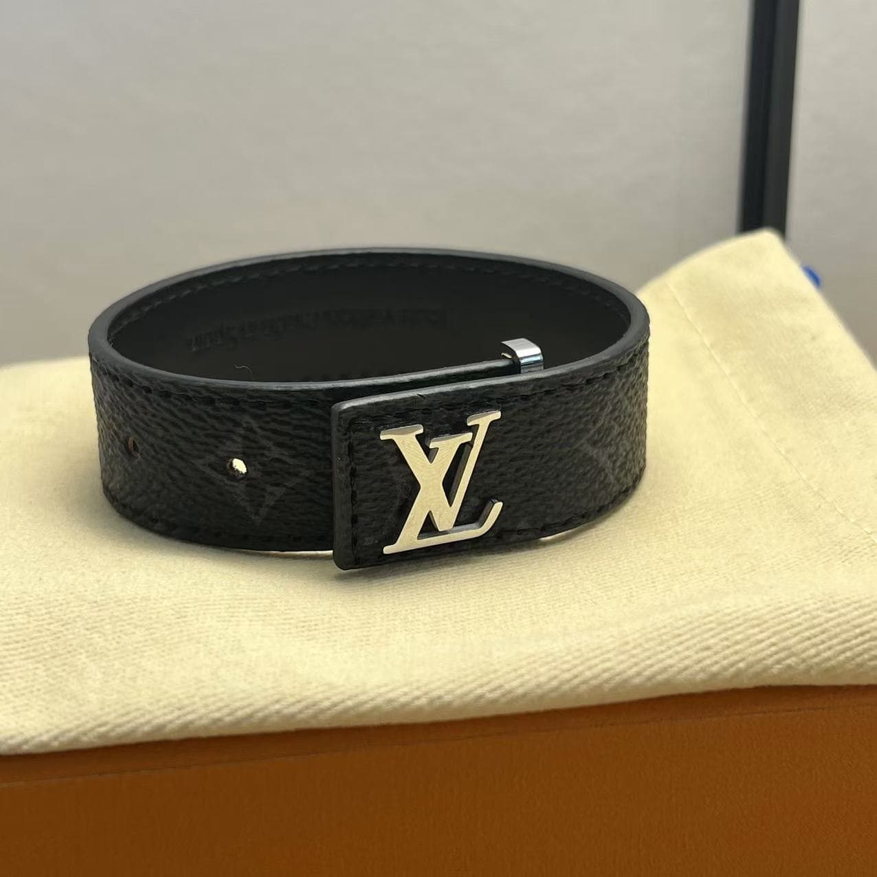 Bijoux unisexes à la mode avec logo de grande marque L Bracelets décontractés en PU