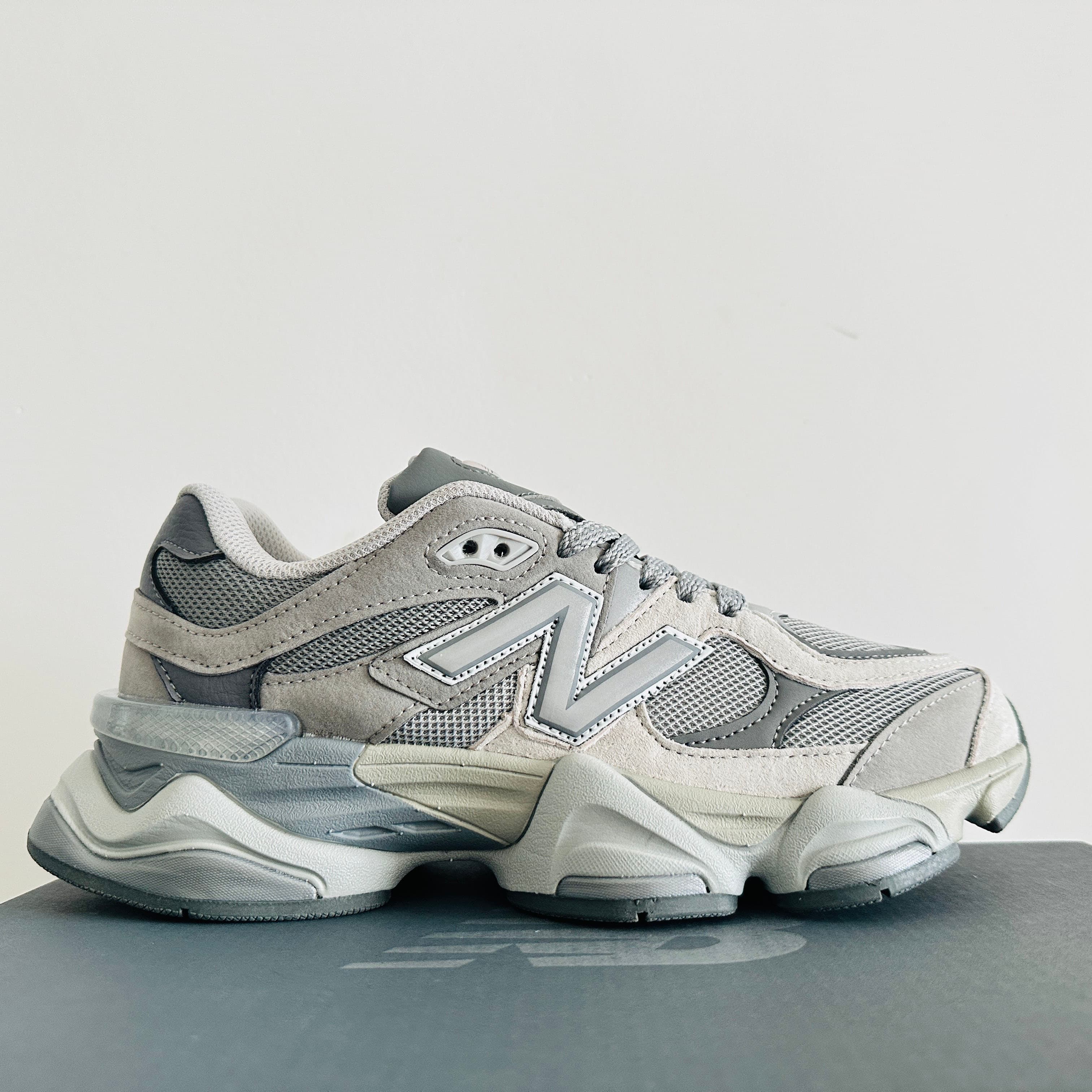 Chaussures Seasons Light-Step All pour le sport décontracté, confortables au quotidien, simples et élégantes, avec amorti et tendance NB9060.