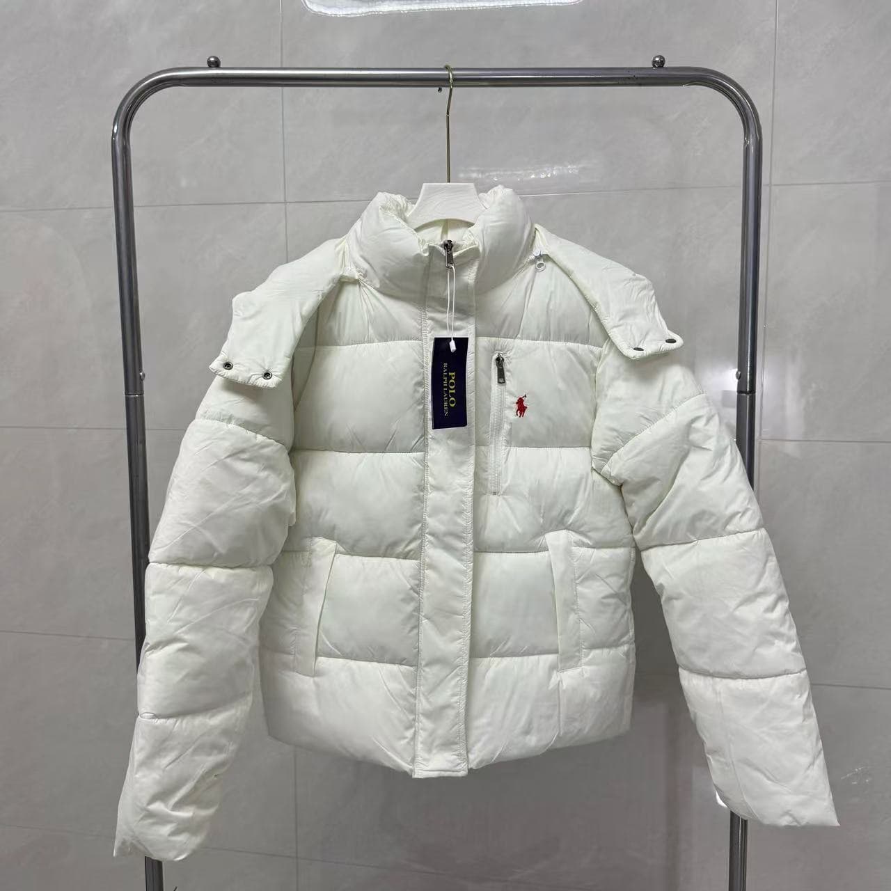 Doudoune Lauren Classic pour femme, collection automne/hiver 2025 : chaleur et style