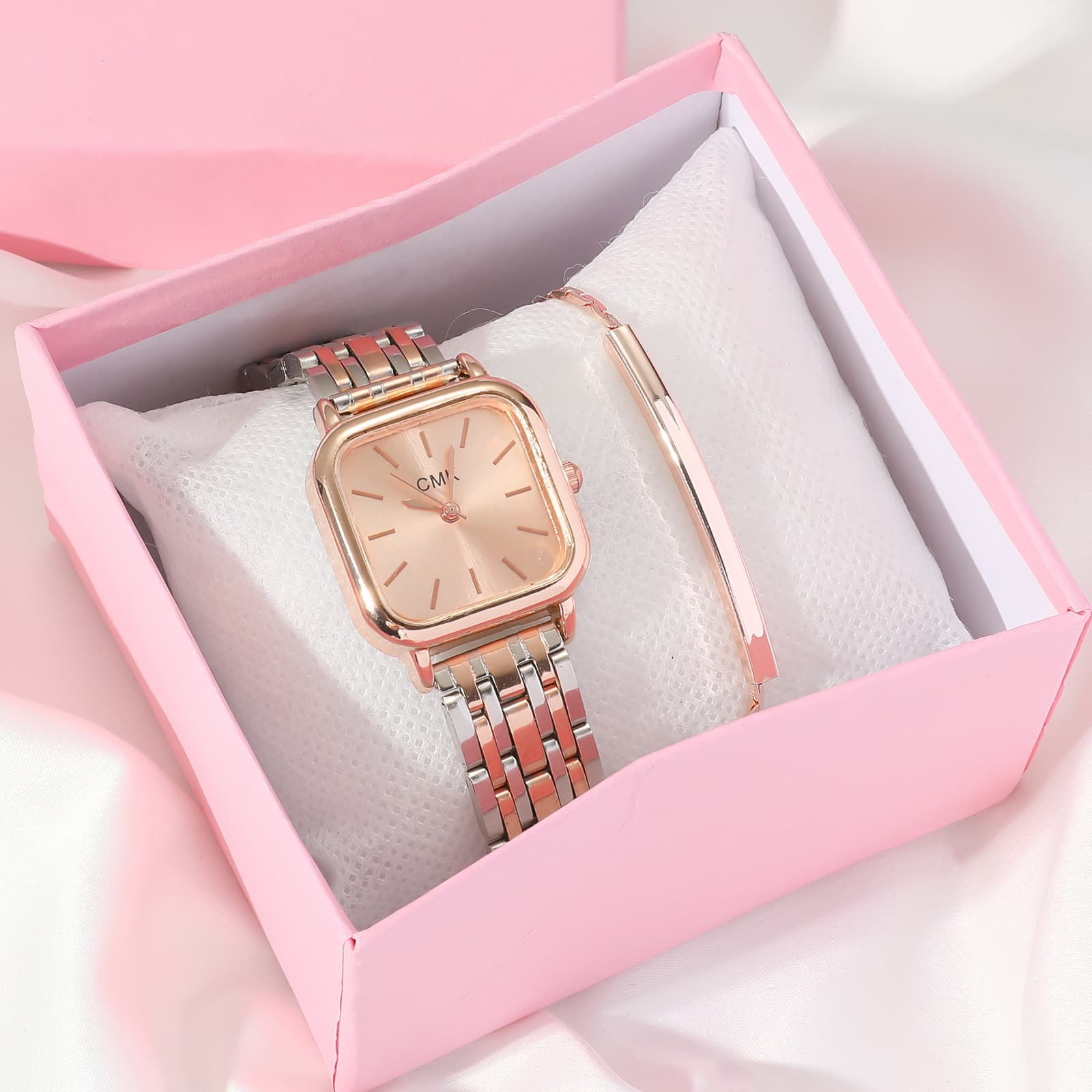 Ladies' new style, elegant, niche, simple and versatile steel band quartz small square watch + simple personality bracelet set