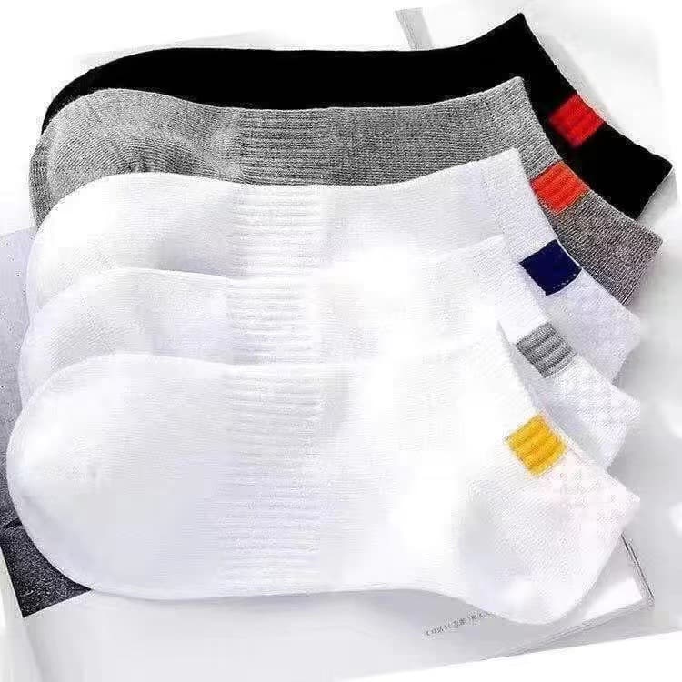 Solid color breathable sweat wicking sports couple casual short with concealed mid length socks for men and women