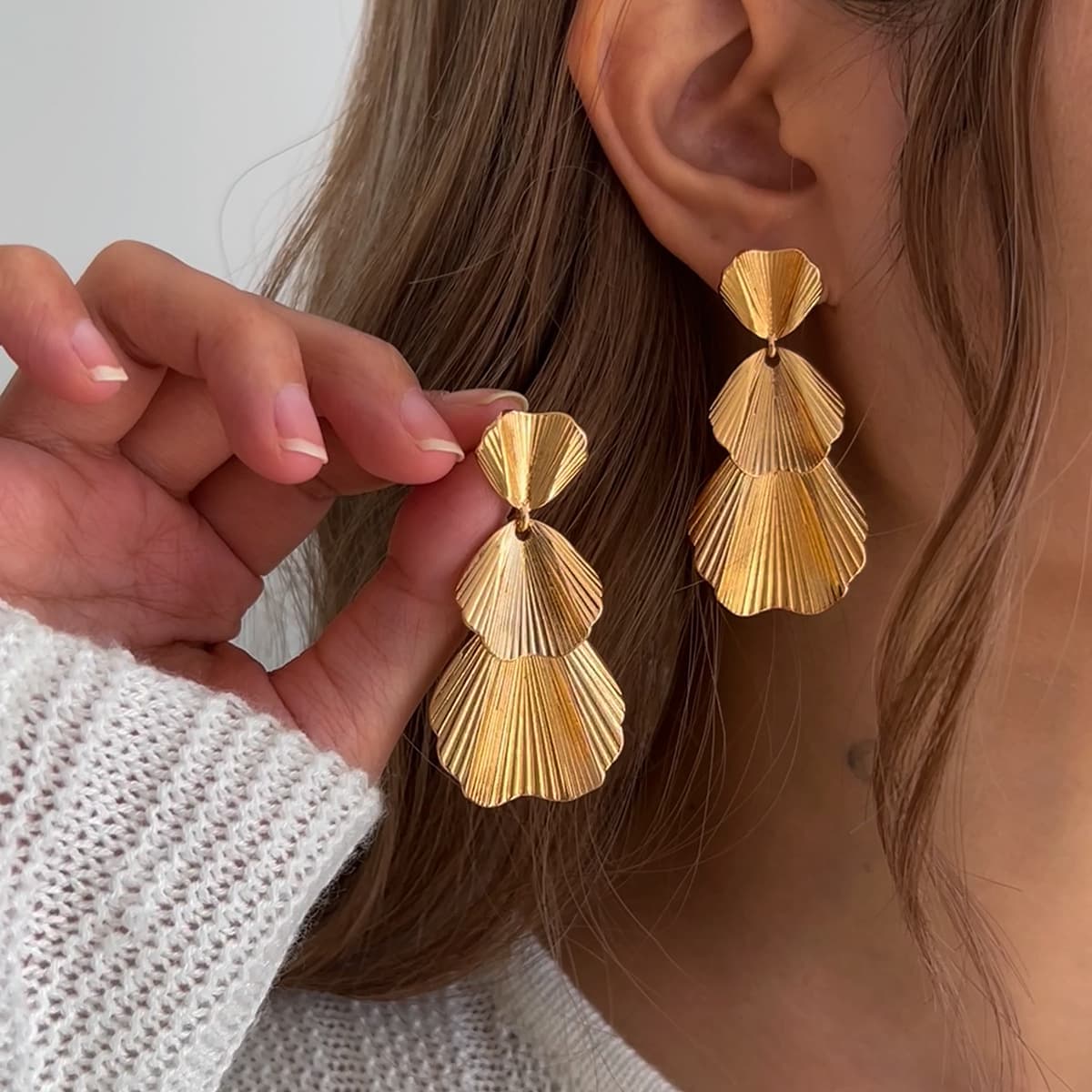 Liquid Metal Ginkgo Leaf Simple Stud For Women Niche Fashion Earrings