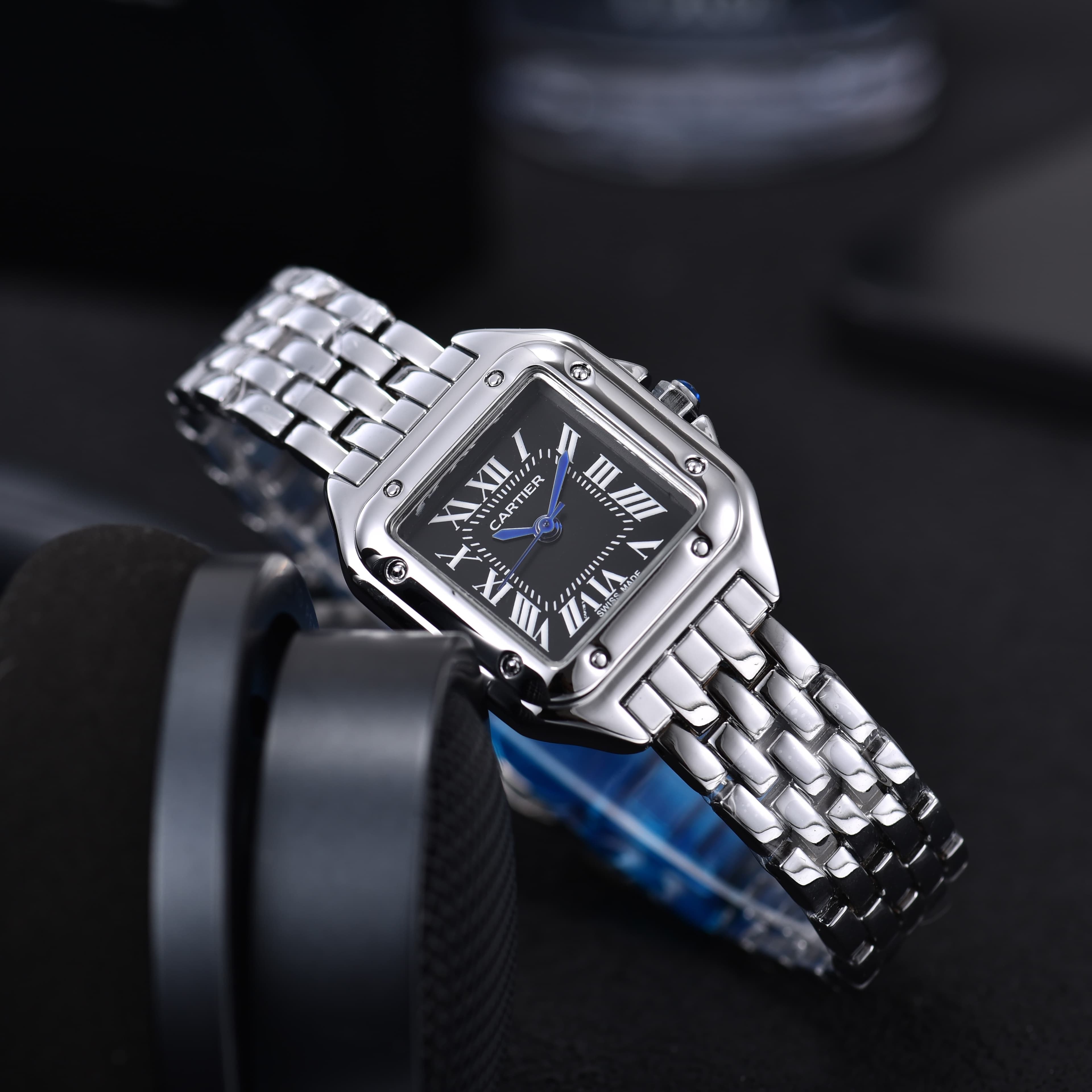 Montre à quartz classique pour femme, modèle carré classique très populaire
