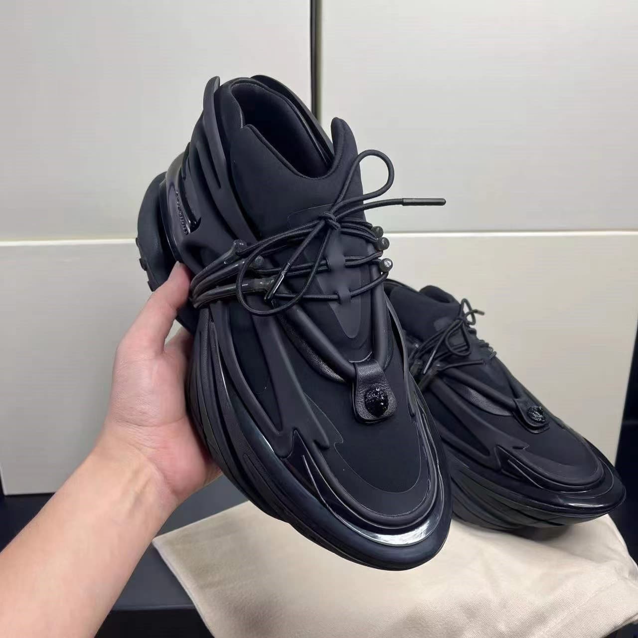 Chaussures de yacht spatial Spaceship 2023 Nouvelles chaussures à la mode Chaussures à semelle épaisse à plateforme augmentée Hommes et femmes C