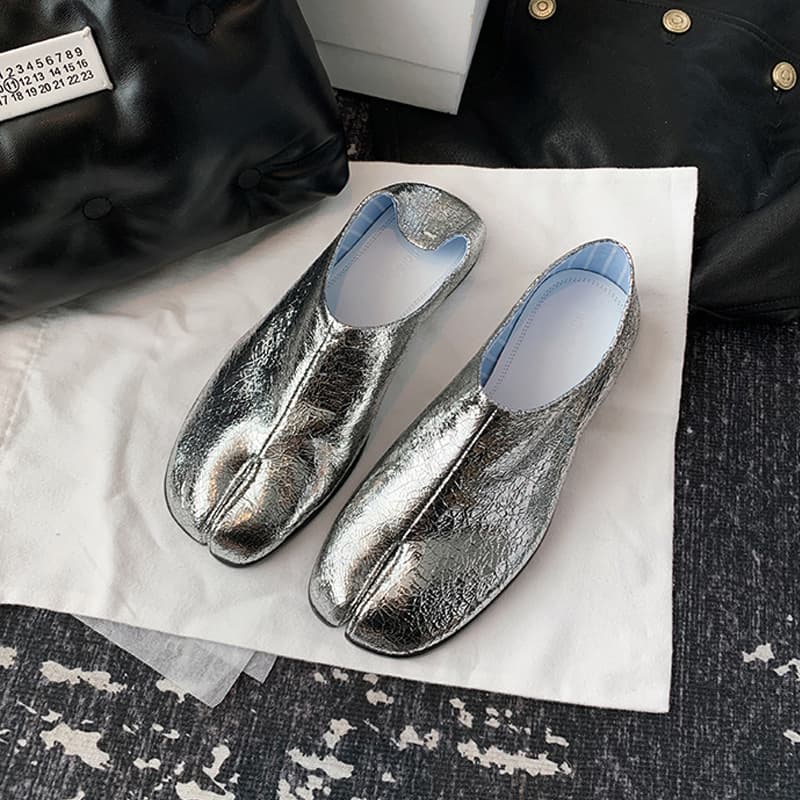 Women's Slip-On Split-Toe Flat Shoes - Breathable Summer Casual Loafers With Soft Rubber Sole (Black/Beige/Silver Crackle)