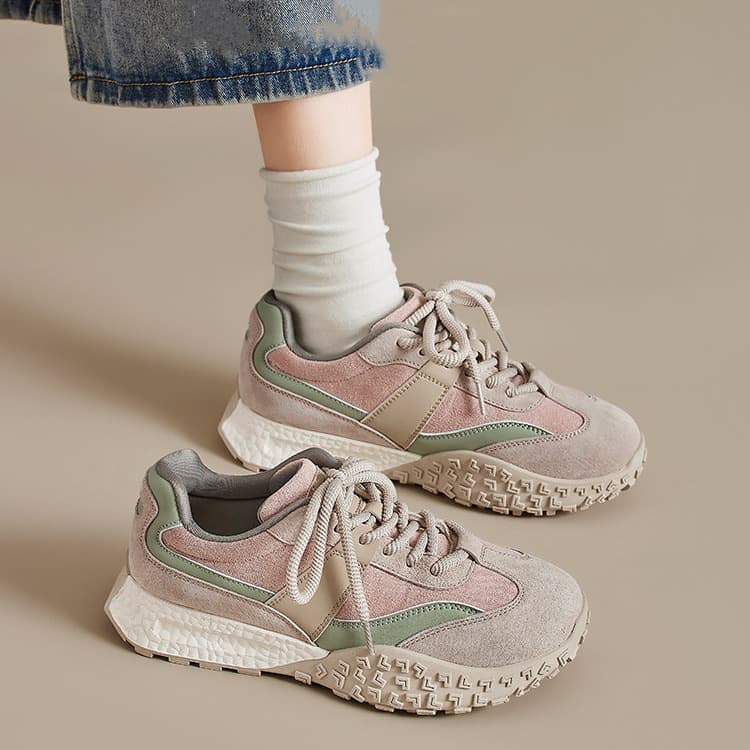 Women New Lightweight Soft Soles Not Tiring Feet Forrest Gump Shoes Thick Soles Dad Shoes Travel Versatile
