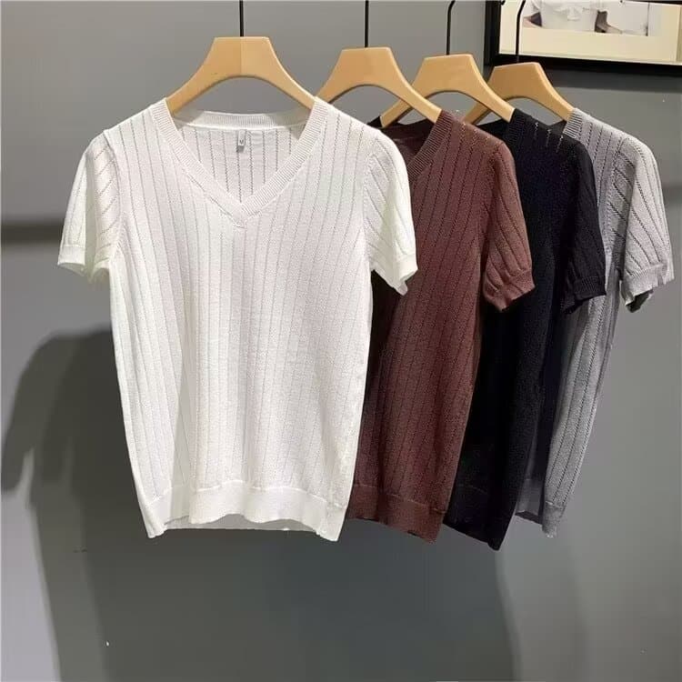 Men's Clothing version of slim men's thin knitted short sleeved T shirt fashion hollow V neck bottoming shirt sweetheart neck T shirt trend