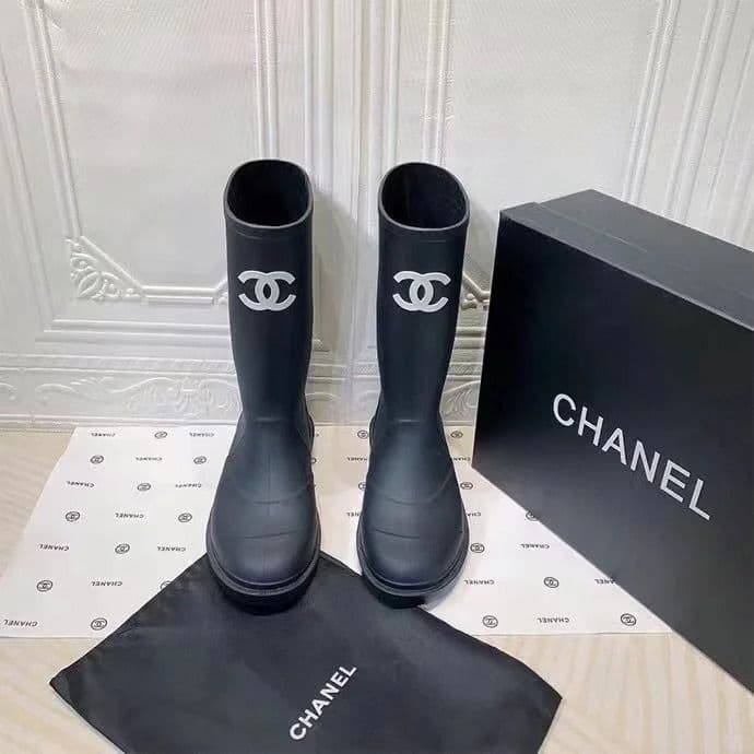 Baskets montantes noires style Chanel pour femme, modèle 2026, identiques à celles de Yang Mi, à bout rond et semelle épaisse, antidérapantes.